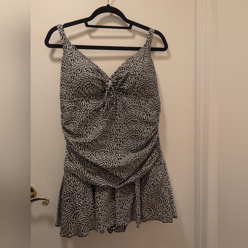 Size 18 Black and white, Emerald Bay swim dress